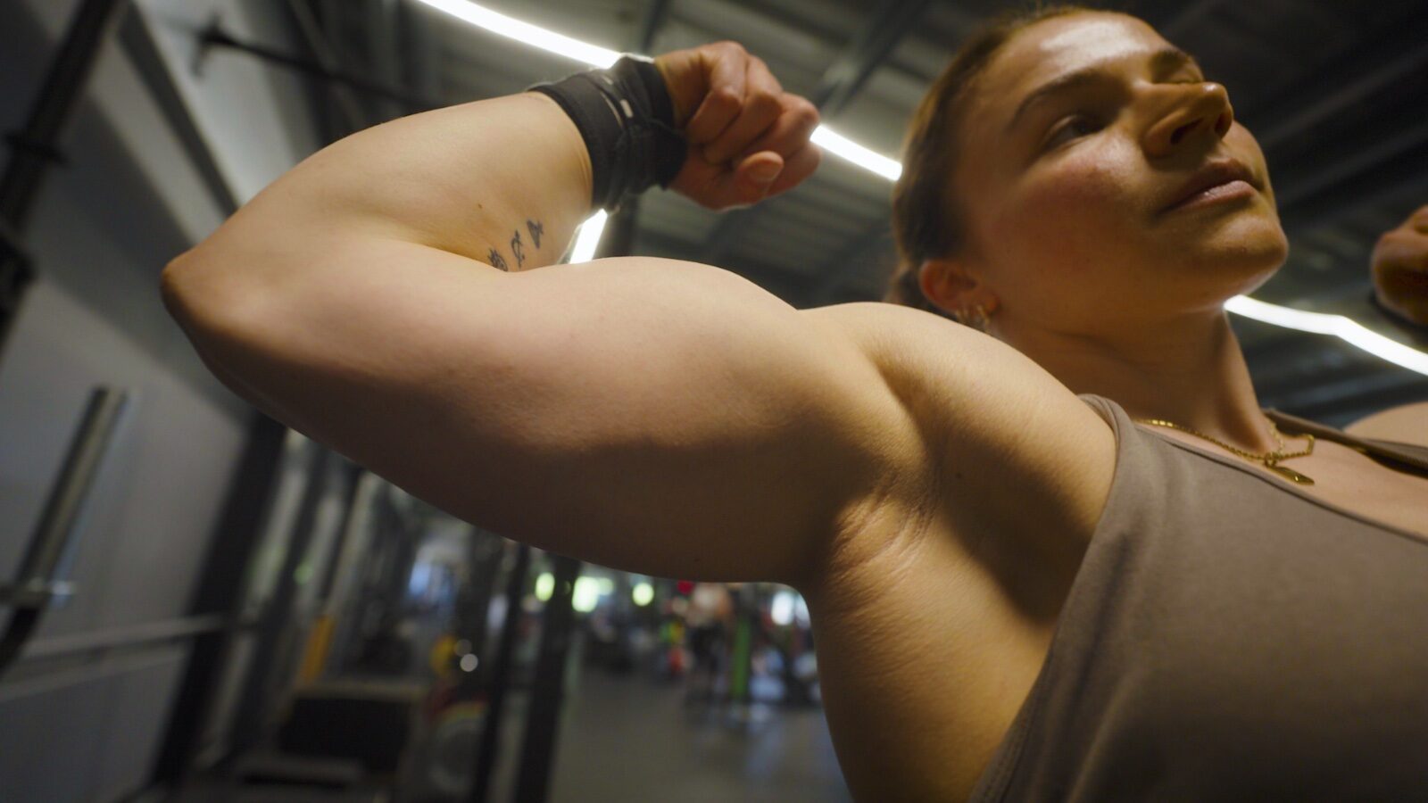 Dunja: Women, Strength & Bodybuilding Redefined - Still 5